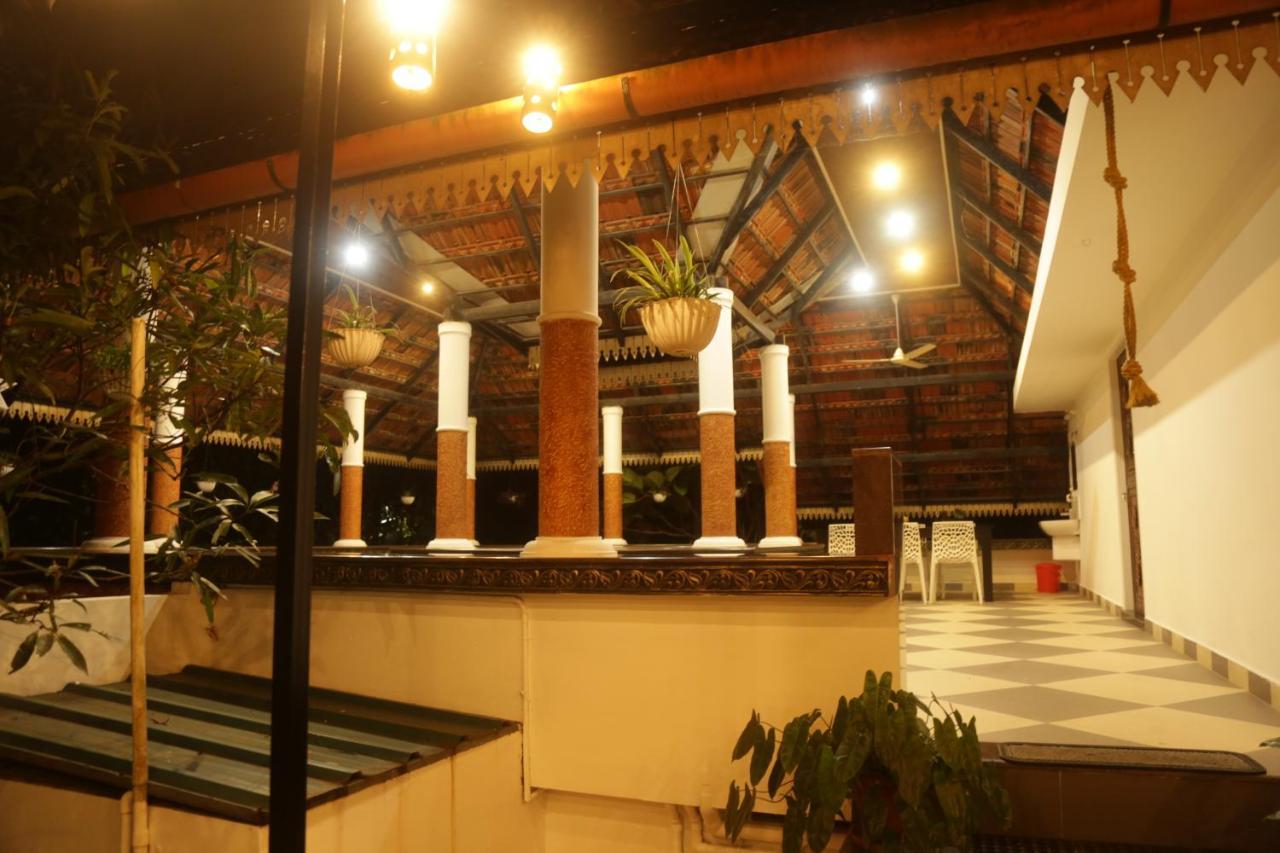 Mi Casa Tu Casa Homestay Kochi Eksteriør billede