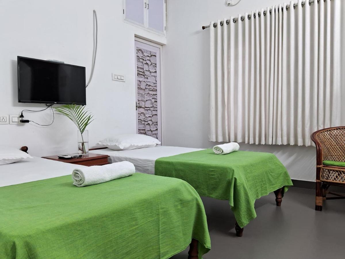 Mi Casa Tu Casa Homestay Kochi Eksteriør billede