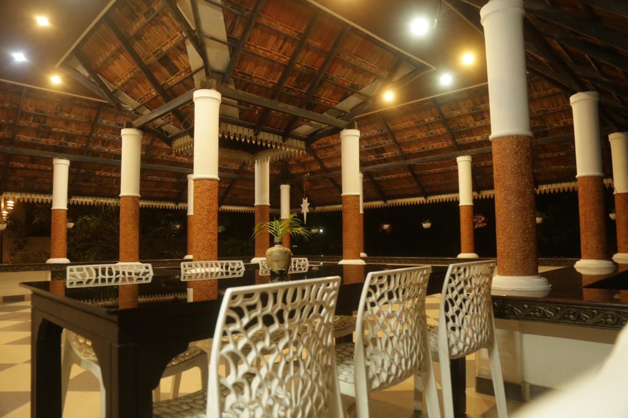 Mi Casa Tu Casa Homestay Kochi Eksteriør billede